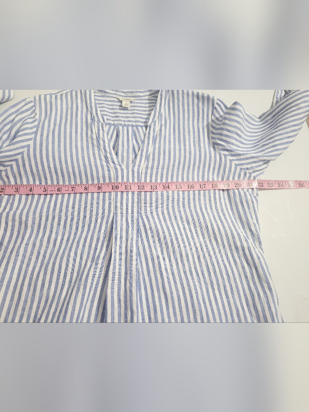L.L.Bean 100% Linen Woman Tunic Top Medium Blue White Stripe Split Neck Shirt - Picture 10 of 13